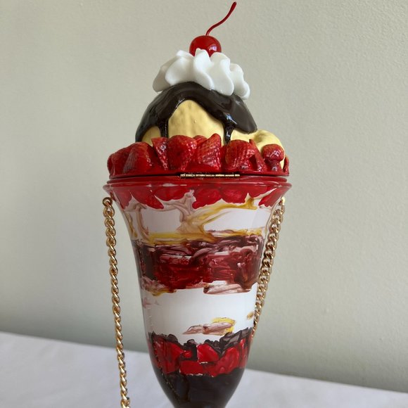 SS22 Moschino Couture Jeremy Scott Diner Red Ice Cream Sundae Crossbody Bag - Picture 4 of 16